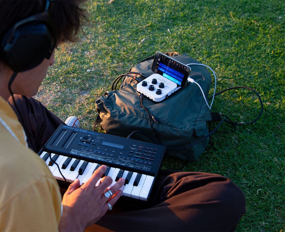 картинка Roland GO:Mixer PRO магазин Multimusic являющийся официальным дистрибьютором в России картинка Roland GO:Mixer PRO от магазина Multimusic