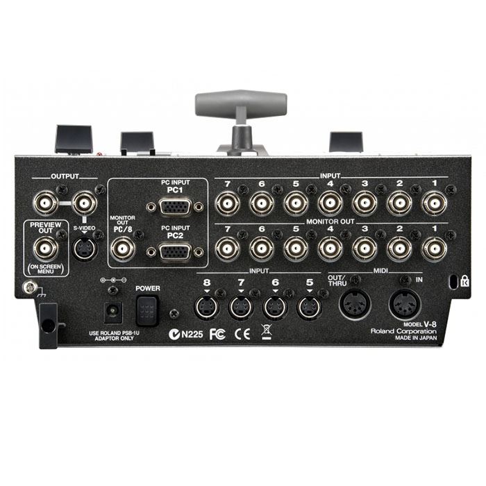 картинка Roland V-8 магазин Multimusic являющийся официальным дистрибьютором в России картинка Roland V-8 от магазина Multimusic