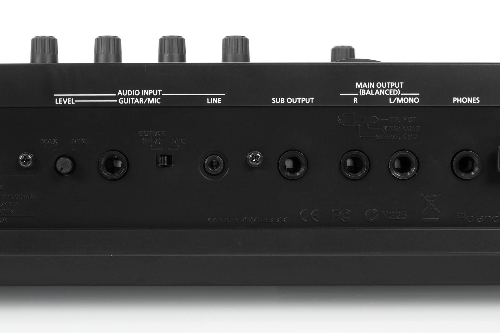 картинка Roland FA-06B от магазина Multimusic