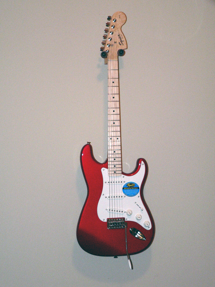 картинка Squier Affinity Strat MN MTR от магазина Multimusic