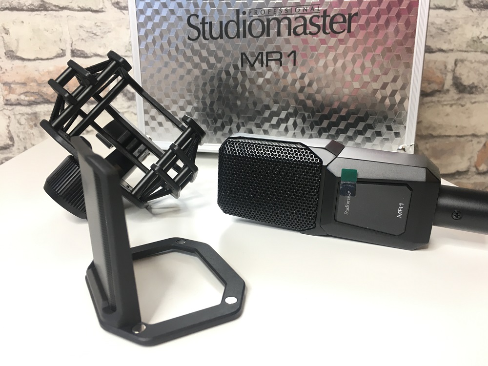 картинка Studiomaster MR-1 магазин Multimusic являющийся официальным дистрибьютором в России картинка Studiomaster MR-1 от магазина Multimusic