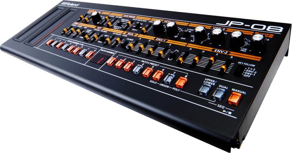 картинка Roland JP-08 Boutique от магазина Multimusic