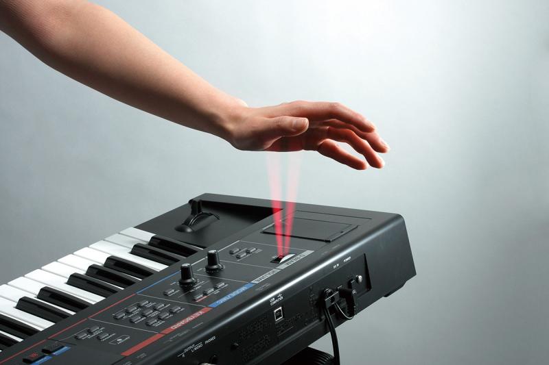 картинка Roland Juno Di магазин Multimusic являющийся официальным дистрибьютором в России картинка Roland Juno Di от магазина Multimusic